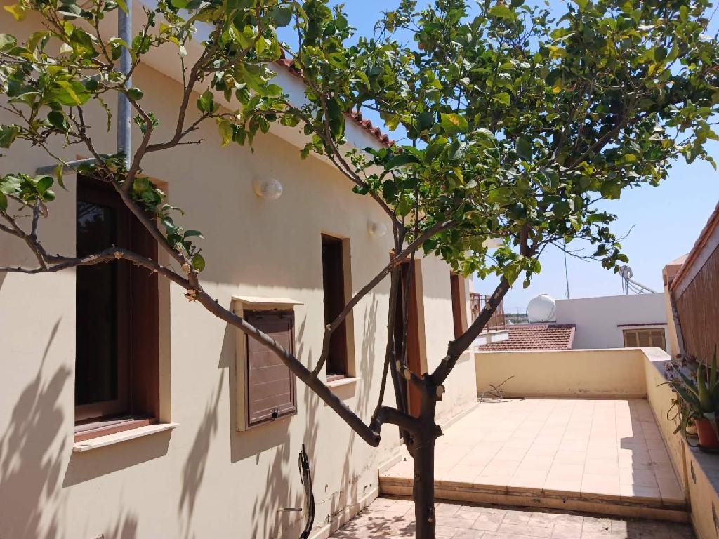 Detached house-Anafotida-PR39896