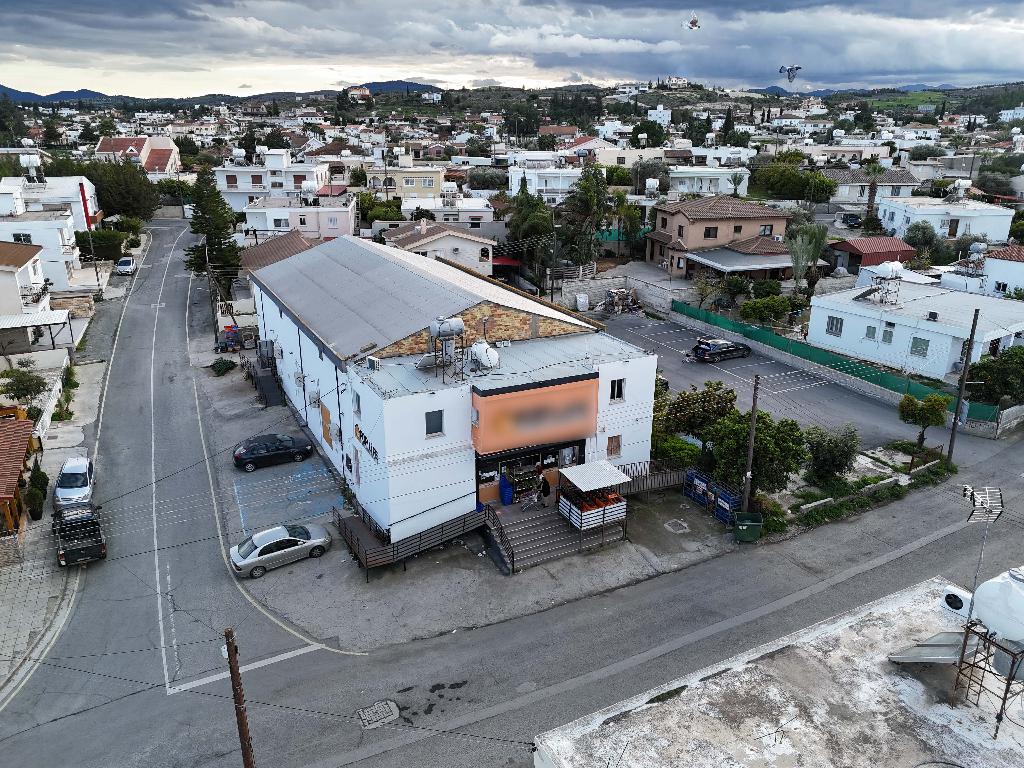 Εμπορικό Κτίριο - Πέρα Χωριό, Λευκωσία