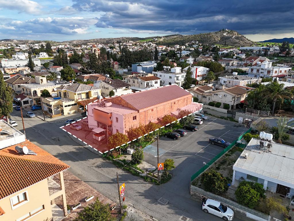 Εμπορικό Κτίριο - Πέρα Χωριό, Λευκωσία