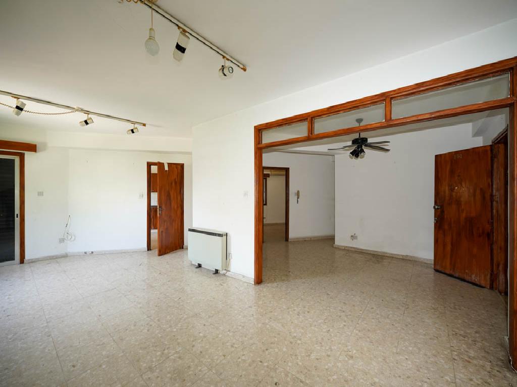 Flat-Nicosia Municipality-PR39946